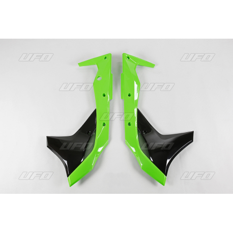 UFO, kryty chladičů, Kawasaki KXF 250 '17-'20 barva OEM (pro '17-'18 I '20) (zelená/černá)