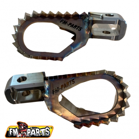 FM-Parts, seřiditelné stupačky Stainless Footpegs, KTM/Husqvarna `17-22, GAS-GAS `21-22, ocel barva