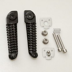 Biketec, sada stupaček spolujezdce, s držáky, Yamaha YZF R1 '02-11, YZF R6 '03-11, černá barva