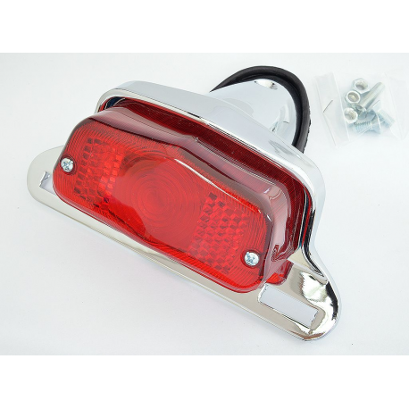 EMGO 2025/02 LAMPA TYLNA DO KLASYKÓW Z CHROMOWANYM Z MOCOWANIEM TABLICY REJESTRACYJNEJ (WZÓR LUCAS) (LATA 1963 - 1973)